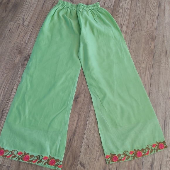 Ethnic  Indian wear - Picture 10 of 12